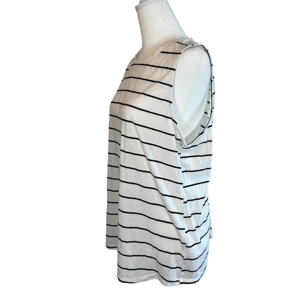 MAURICES RIVERSIDE TANK TOO LATTICE CUT OUT WHITE W BLACK STRIPE SIZE L - Picture 3 of 12